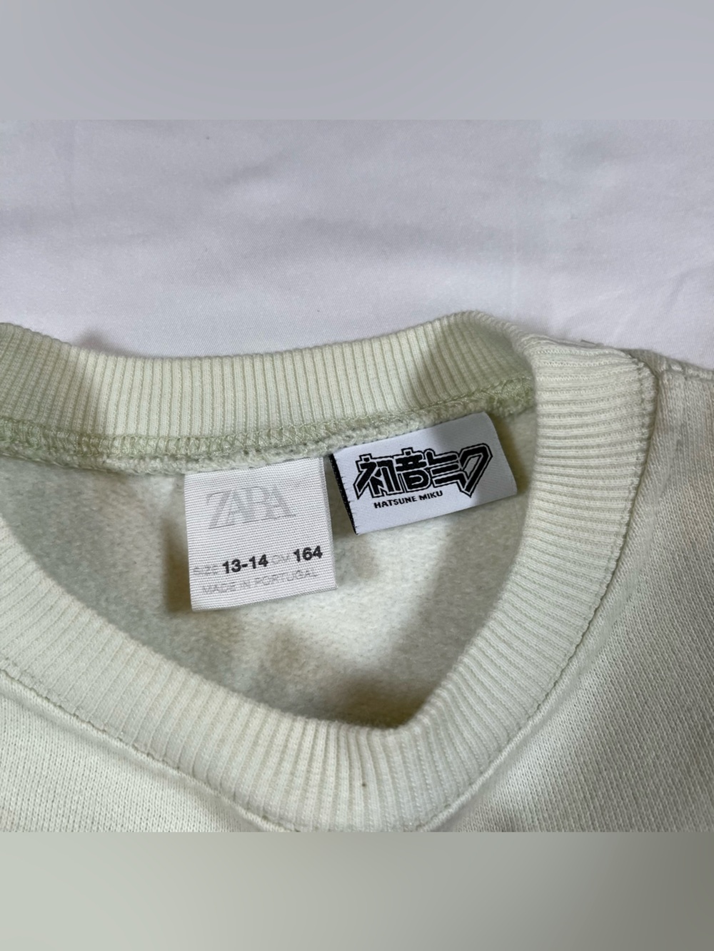 Zara Hatsune Miku Crop Top Sweatshirt Anime Pullover Green Youth Girls 13 14 - Picture 2 of 6